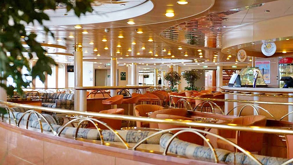 cruise-bonaria-grimaldi-lines-10